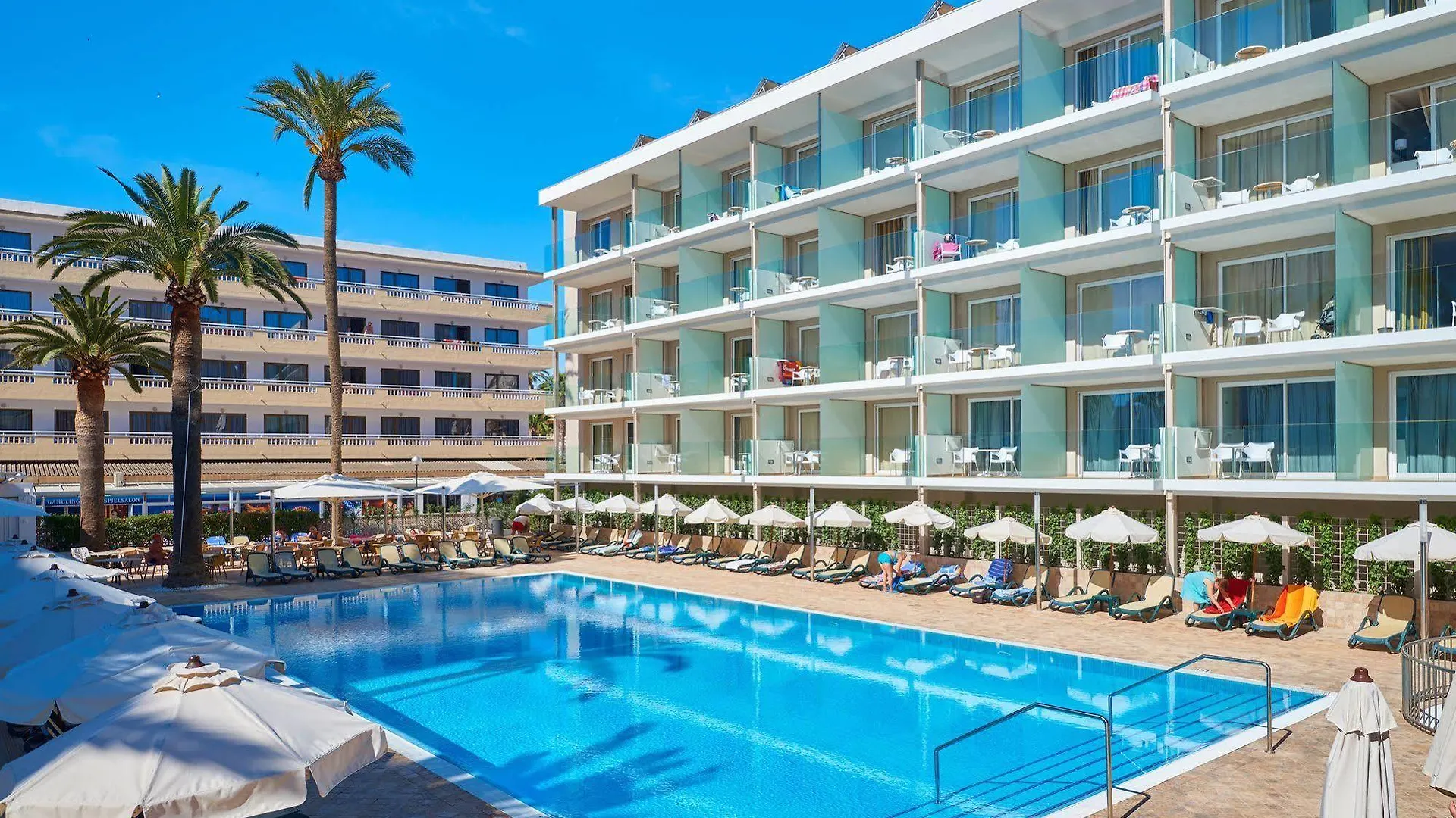 Hipotels Don Juan Cala Millor  Hotel